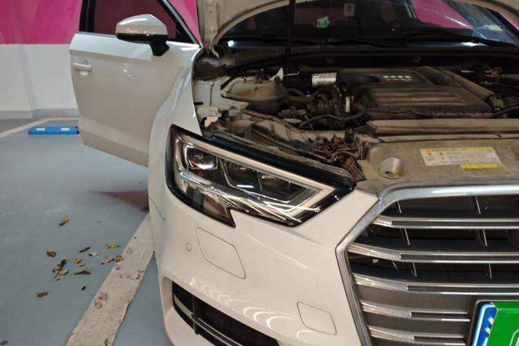 Used Audi A3 2020 Limousine 35 TFSI Fashion Edition China VI Emission Standard Right Front Headlight