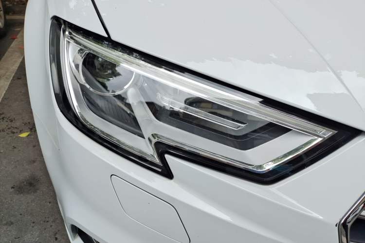 Used Audi A3 2020 Restyled Limousine 35 TFSI Ambition Version China VI Right Front Headlight