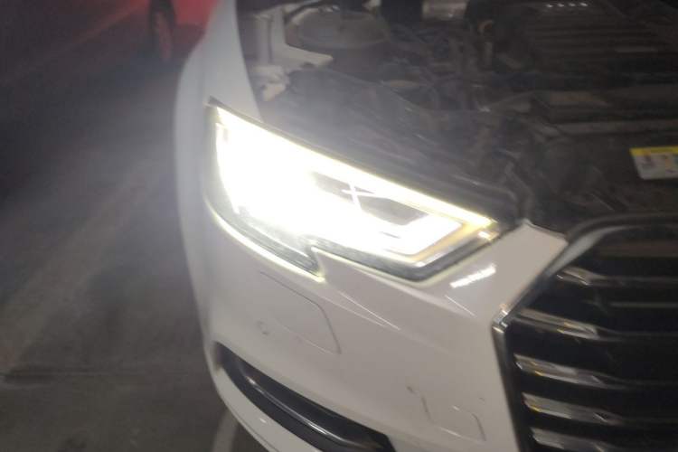 Used Audi A3 2020 Limousine 35 TFSI Style Edition China VI Emission Standard Right Front Headlight