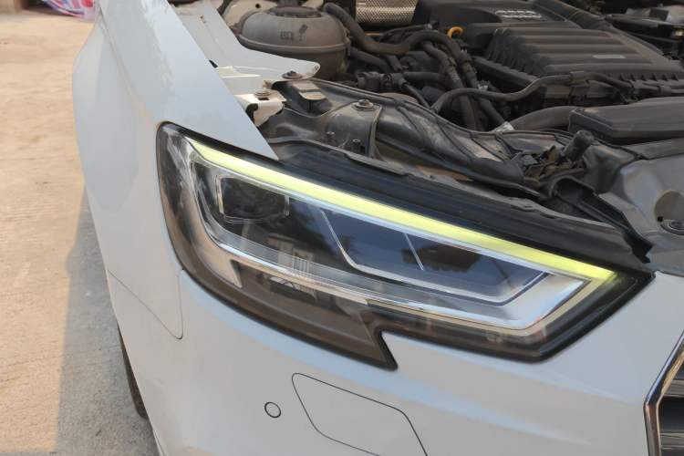 Used Audi A3 2020 Limousine 35 TFSI Fashion Edition China VI Emission Standard Right Front Headlight