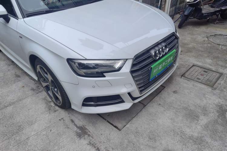 Used Audi A3 2020 Sportback 35 TFSI Sporty Model China VI Right Front Headlight