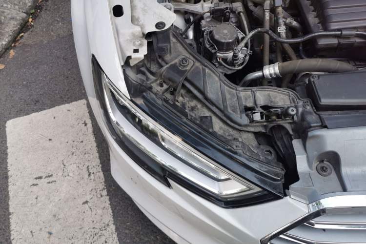 Used Audi A3 2020 Limousine 35 TFSI Fashion Edition China VI Emission Standard Right Front Headlight