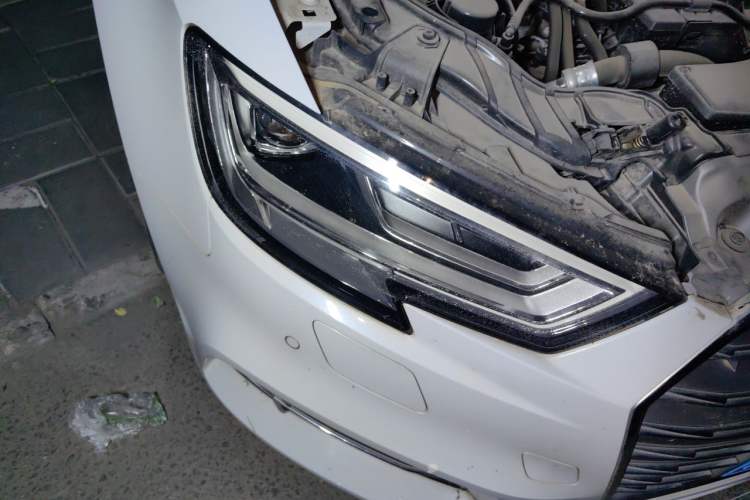 Used Audi A3 2020 Limousine 35 TFSI Fashion Edition China VI Emission Standard Right Front Headlight