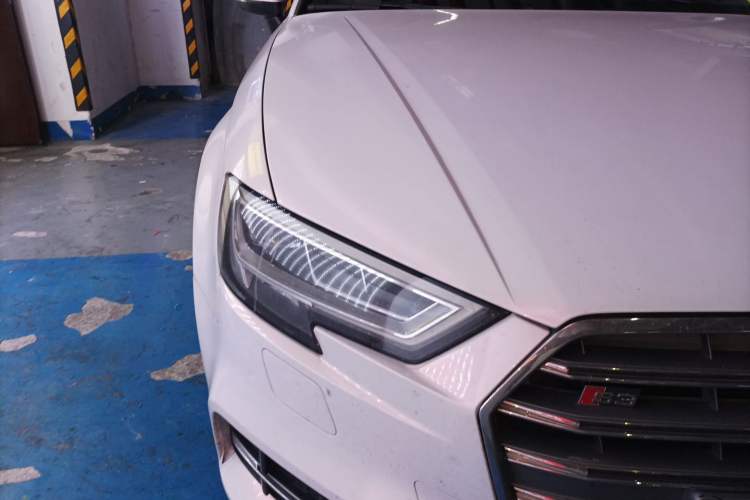 Used Audi A3 2020 Limousine 35 TFSI Fashion Edition China VI Emission Standard Right Front Headlight