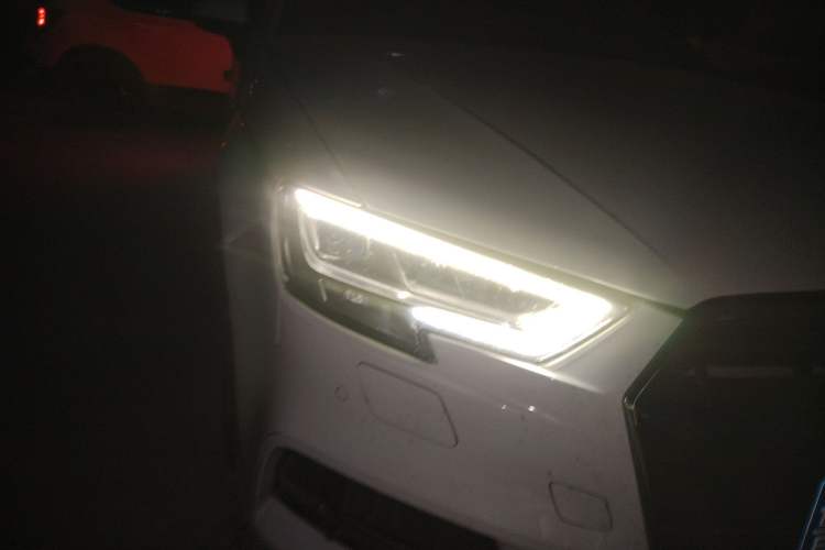 Used Audi A3 2020 Sportback 35 TFSI Fashion Edition China VI Emission Standard Right Front Headlight