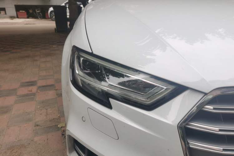 Used Audi A3 2020 Sportback 35 TFSI Fashion Edition China VI Emission Standard Right Front Headlight