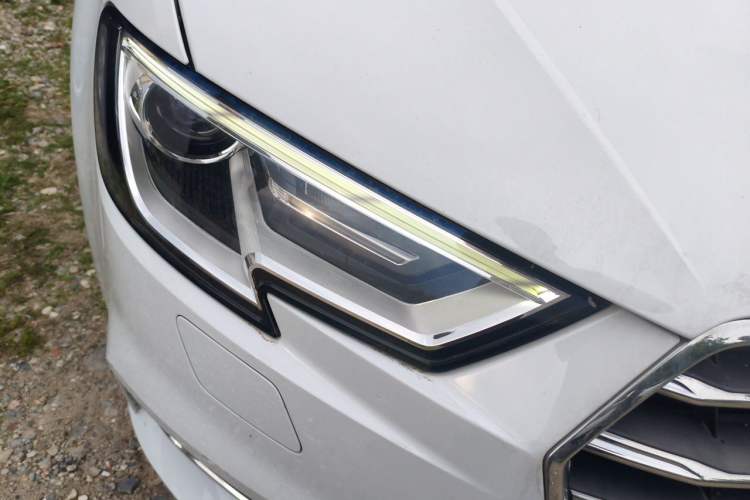 Used Audi A3 2020 Sportback 35 TFSI Ambition China VI Right Front Headlight