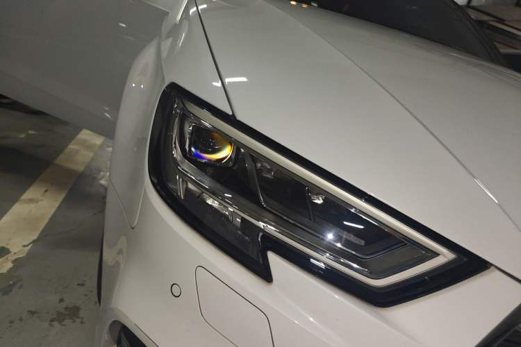 Used Audi A3 2020 Sportback 35 TFSI Fashion Edition China VI Emission Standard Right Front Headlight