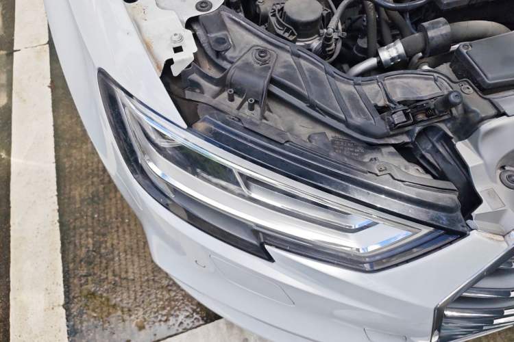 Used Audi A3 2020 Sportback 35 TFSI Fashion Edition China VI Emission Standard Right Front Headlight