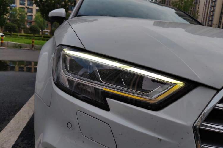 Used Audi A3 2020 Limousine 35 TFSI Fashion Edition China VI Emission Standard Right Front Headlight
