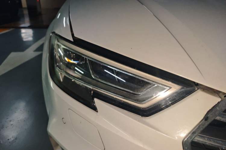 Used Audi A3 2020 Limousine 35 TFSI Fashion Edition China VI Emission Standard Right Front Headlight