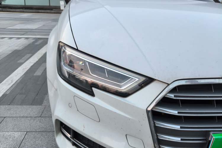 Used Audi A3 2020 Limousine 35 TFSI Fashion Edition China VI Emission Standard Right Front Headlight
