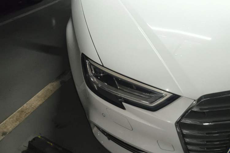 Used Audi A3 2020 Limousine 35 TFSI Fashion Edition China VI Emission Standard Right Front Headlight