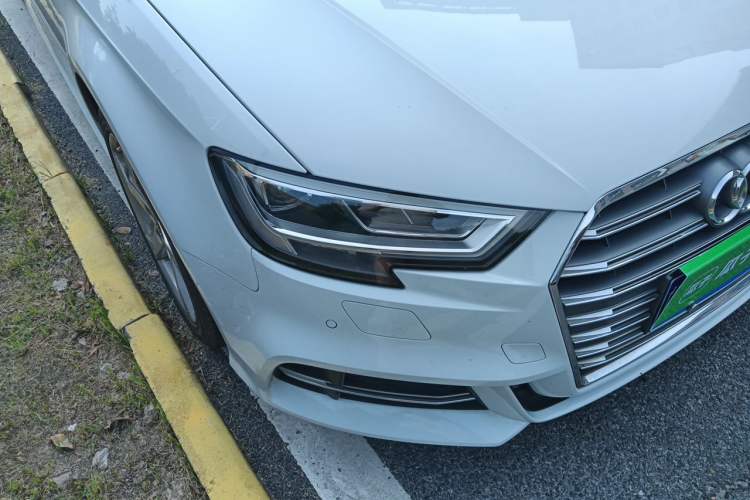 Used Audi A3 2020 Sportback 35 TFSI Fashion Edition China VI Emission Standard Right Front Headlight