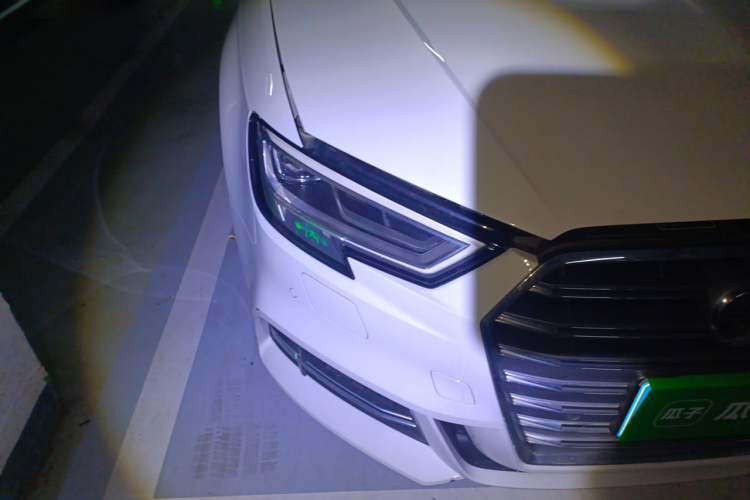 Used Audi A3 2020 Sportback 35 TFSI Fashion Edition China VI Emission Standard Right Front Headlight