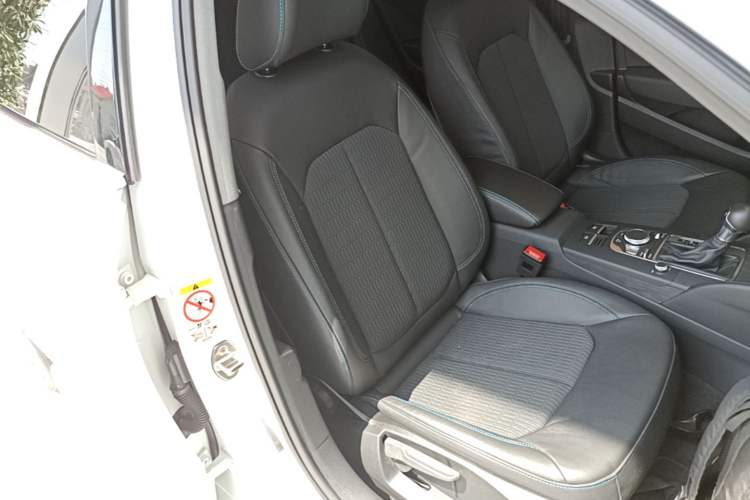 Used Audi A3 2020 Limousine 35 TFSI Fashion Edition China VI Emission Standard Right Front Seat