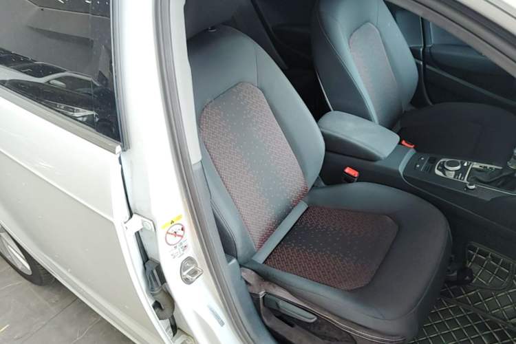 Used Audi A3 2020 Restyled Sportback 35 TFSI Entry-Level China VI Emission Standard Right Front Seat