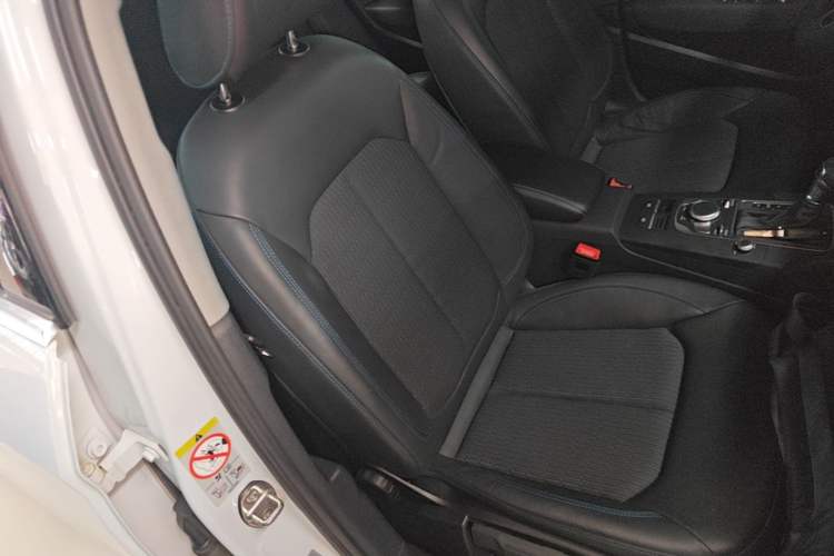Used Audi A3 2020 Limousine 35 TFSI Fashion Edition China VI Emission Standard Right Front Seat