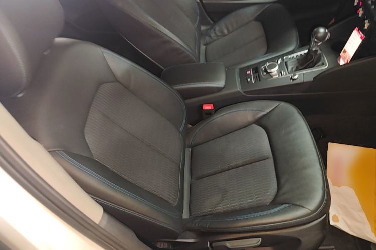 Used Audi A3 2020 Limousine 35 TFSI Fashion Edition China VI Emission Standard Right Front Seat