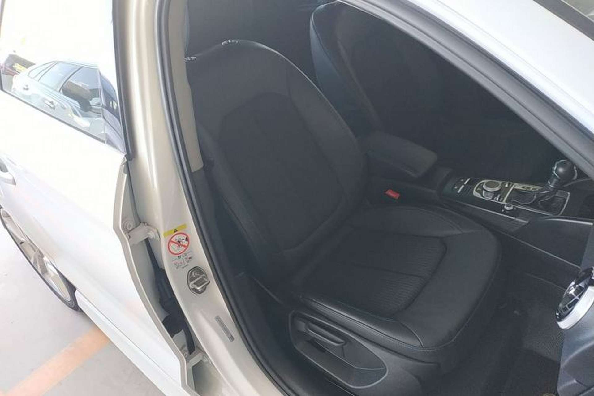 Used Audi A3 2020 Limousine 35 TFSI Fashion Edition China VI Emission Standard Right Front Seat