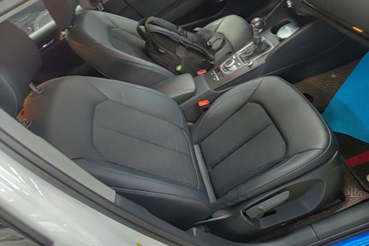 Used Audi A3 2020 Sportback 35 TFSI Fashion Edition China VI Emission Standard Right Front Seat