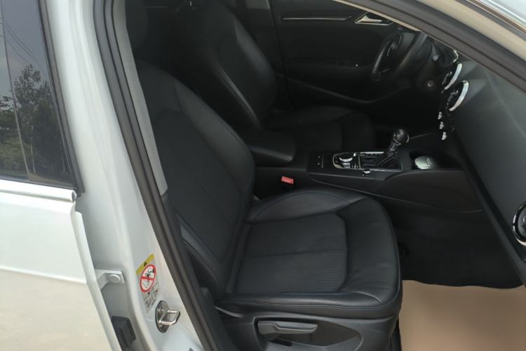 Used Audi A3 2020 Sportback 35 TFSI Fashion Edition China VI Emission Standard Right Front Seat