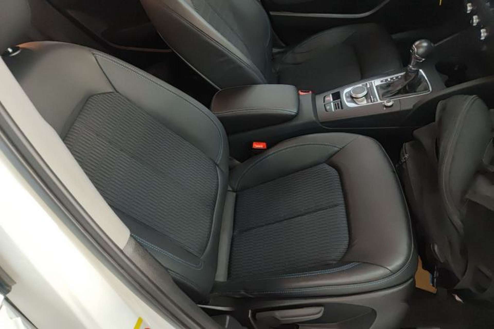 Used Audi A3 2020 Limousine 35 TFSI Fashion Edition China VI Emission Standard Right Front Seat