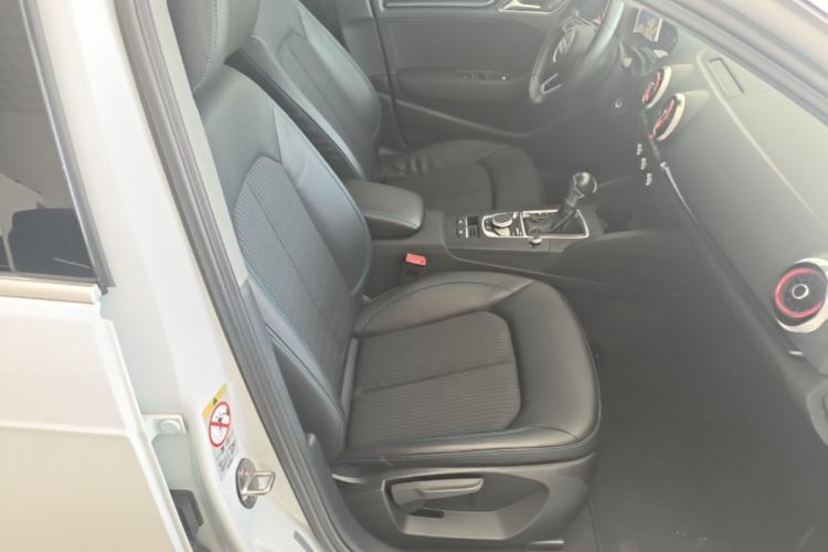 Used Audi A3 2020 Sportback 35 TFSI Fashion Edition China VI Emission Standard Right Front Seat