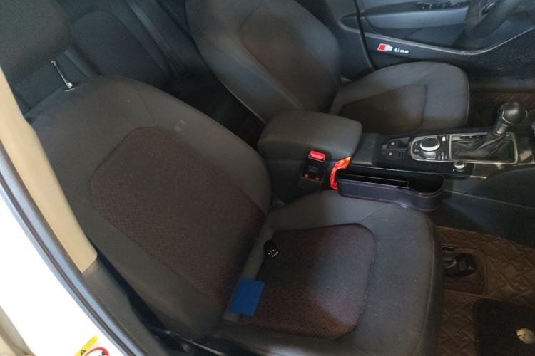 Used Audi A3 2020 Sportback 35 TFSI Ambition China VI Right Front Seat