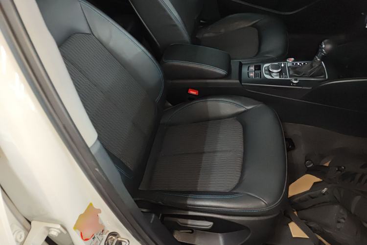 Used Audi A3 2020 Limousine 35 TFSI Fashion Edition China VI Emission Standard Right Front Seat