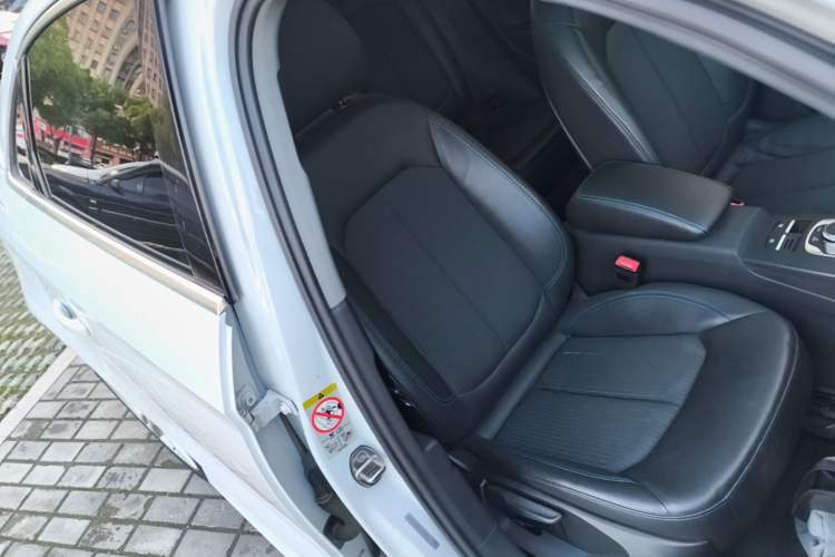 Used Audi A3 2020 Limousine 35 TFSI Fashion Edition China VI Emission Standard Right Front Seat
