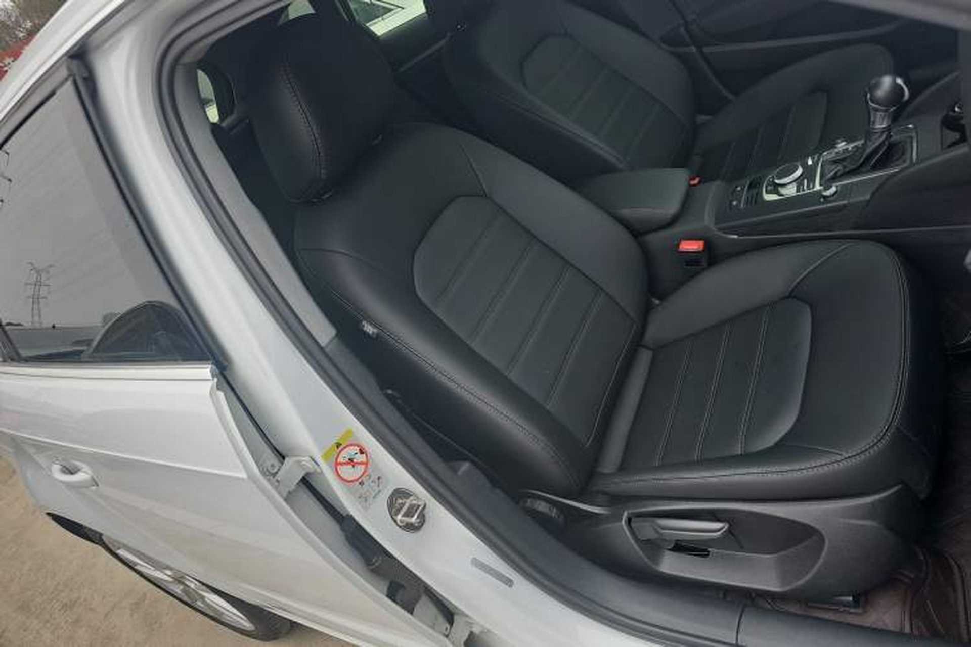 Used Audi A3 2020 Sportback 35 TFSI Ambition China VI Right Front Seat