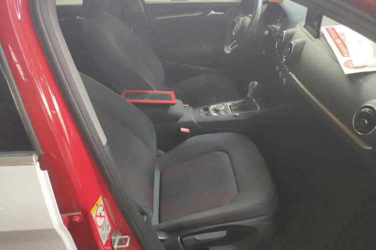 Used Audi A3 2020 Limousine 35 TFSI Ambition China VI Right Front Seat