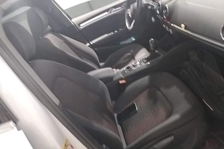Used Audi A3 2020 Restyled Limousine 35 TFSI Ambition Version China VI Right Front Seat