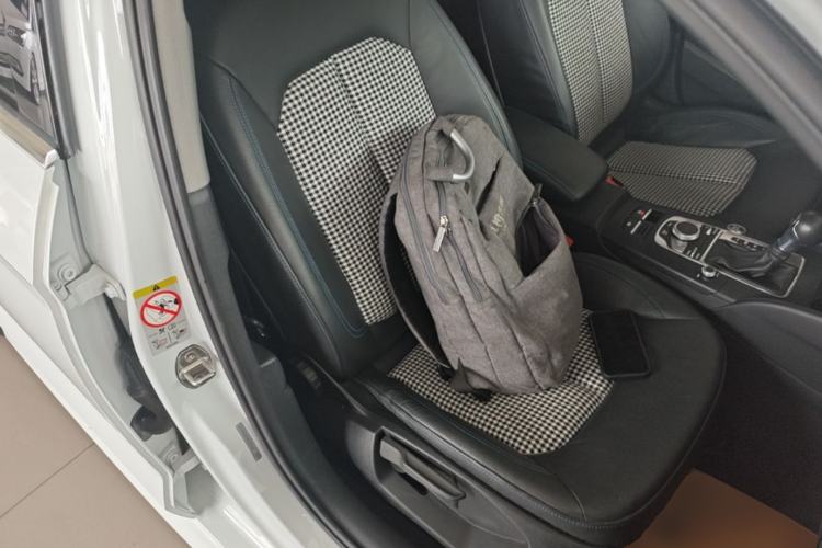 Used Audi A3 2020 Limousine 35 TFSI Fashion Edition China VI Emission Standard Right Front Seat