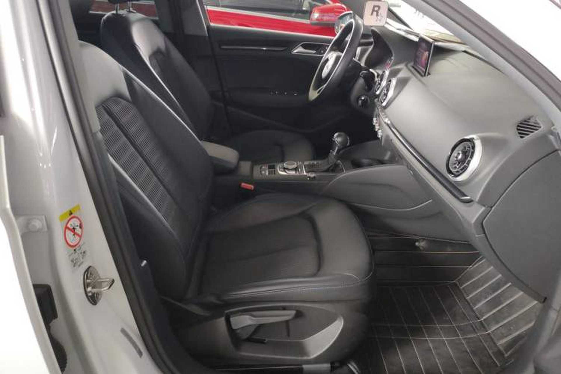 Used Audi A3 2020 Limousine 35 TFSI Fashion Edition China VI Emission Standard Right Front Seat