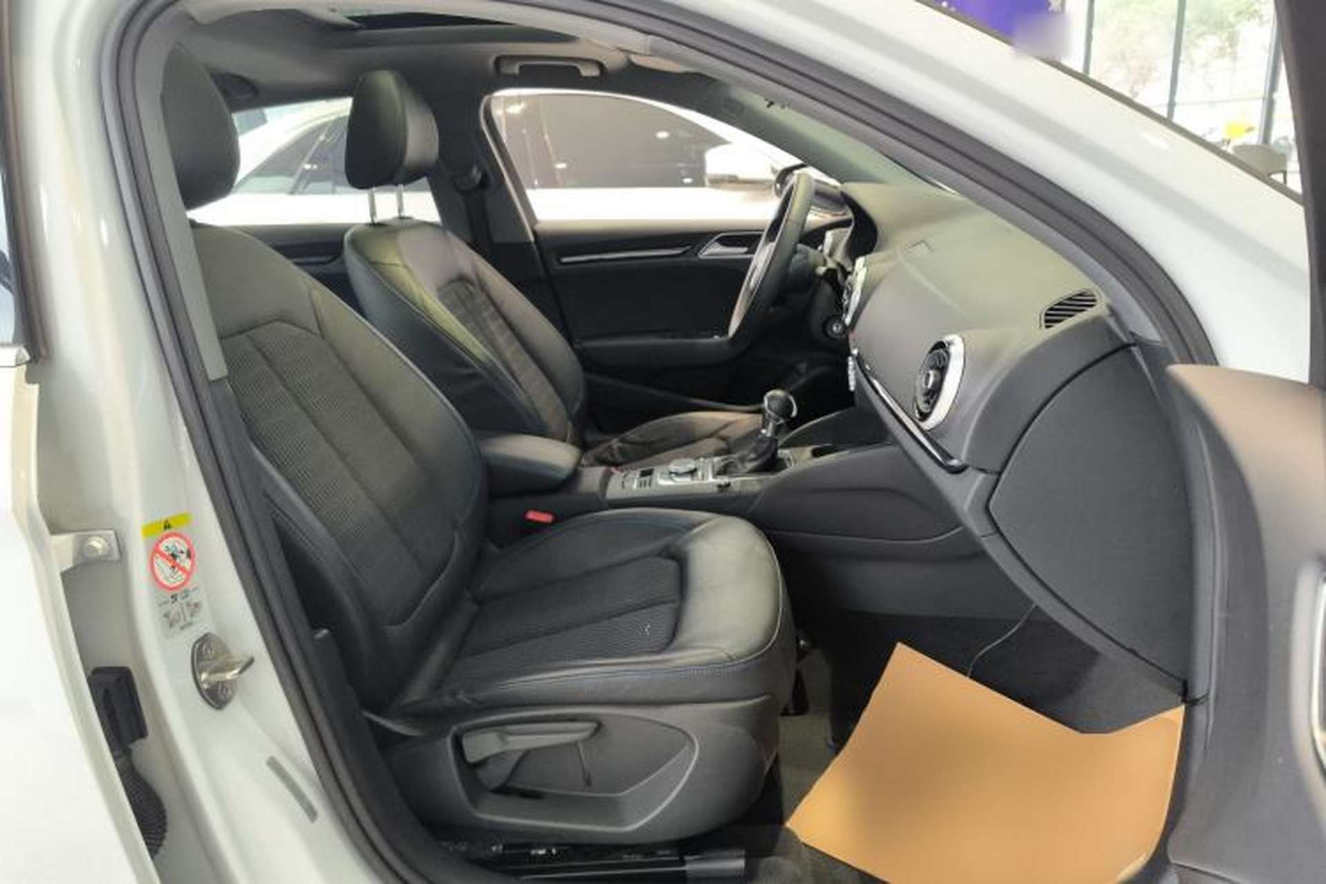 Used Audi A3 2020 Limousine 35 TFSI Fashion Edition China VI Emission Standard Right Front Seat