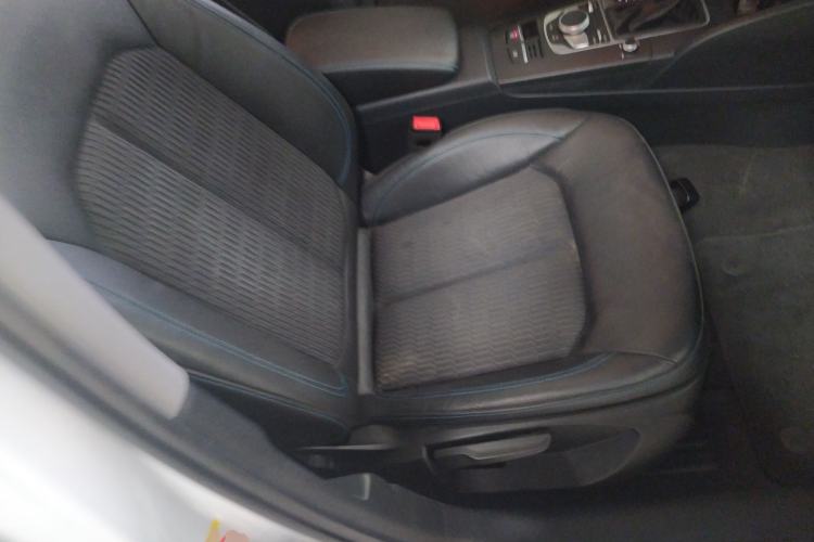 Used Audi A3 2020 Limousine 35 TFSI Fashion Edition China VI Emission Standard Right Front Seat