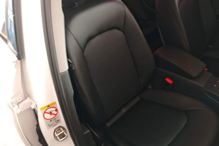 Used Audi A3 2020 Restyled Limousine 35 TFSI Ambition Version China VI Right Front Seat