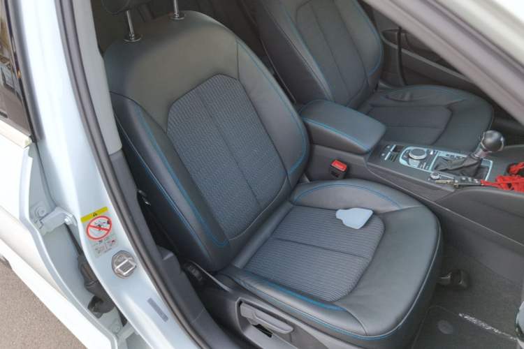 Used Audi A3 2020 Limousine 35 TFSI Fashion Edition China VI Emission Standard Right Front Seat