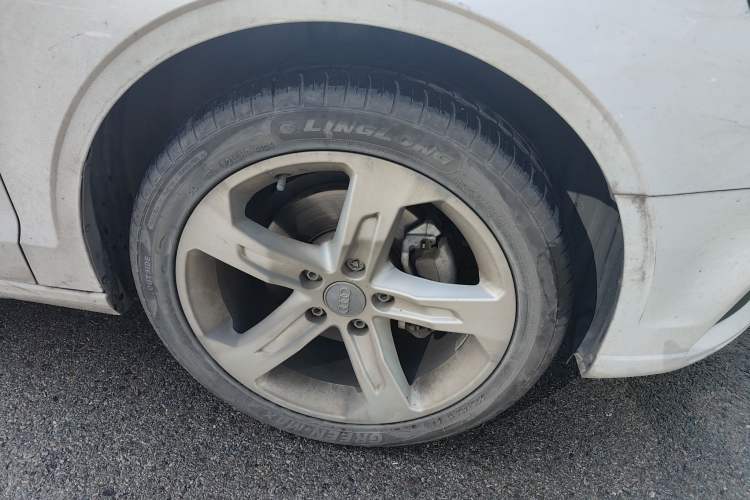 Used Audi A3 2020 Limousine 35 TFSI Ambition China VI Right Front Wheel Hub