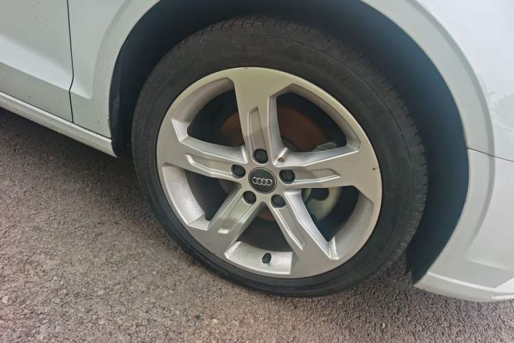 Used Audi A3 2020 Restyled Limousine 35 TFSI Ambition Version China VI Right Front Wheel Hub