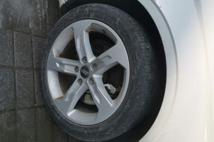 Used Audi A3 2020 Restyled Limousine 35 TFSI Ambition Version China VI Right Front Wheel Hub