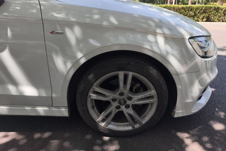 Used Audi A3 2020 Limousine 35 TFSI Fashion Edition China VI Emission Standard Right Front Wheel Hub