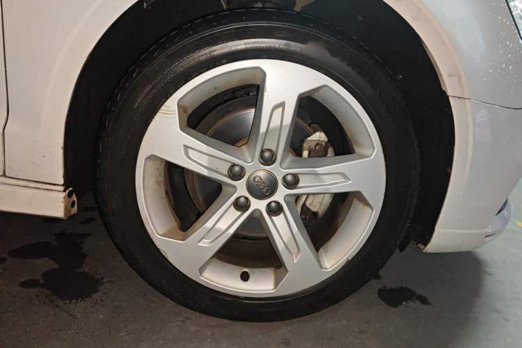 Used Audi A3 2020 Limousine 35 TFSI Ambition China VI Right Front Wheel Hub