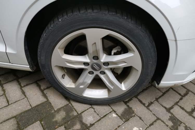 Used Audi A3 2020 Limousine 35 TFSI Ambition China VI Right Front Wheel Hub