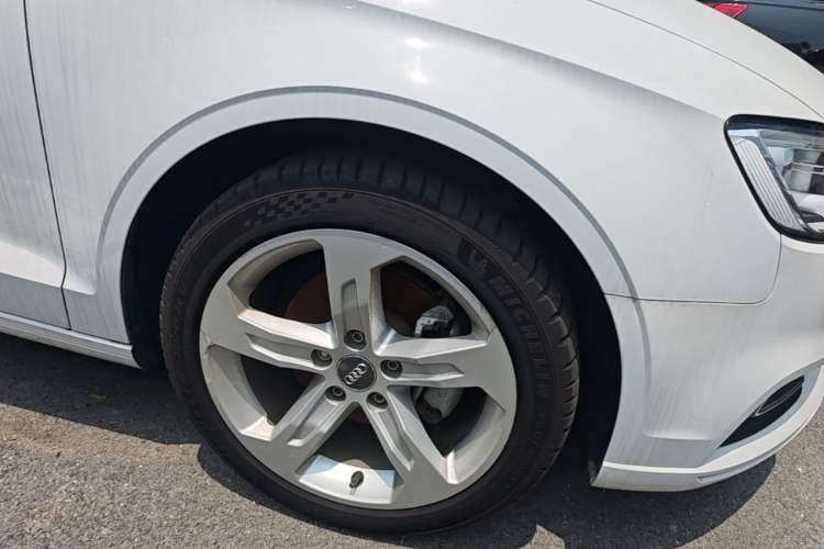 Used Audi A3 2020 Restyled Limousine 35 TFSI Ambition Version China VI Right Front Wheel Hub