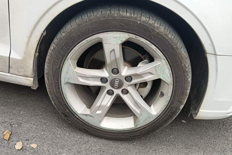 Used Audi A3 2020 Sportback 35 TFSI Ambition China VI Right Front Wheel Hub