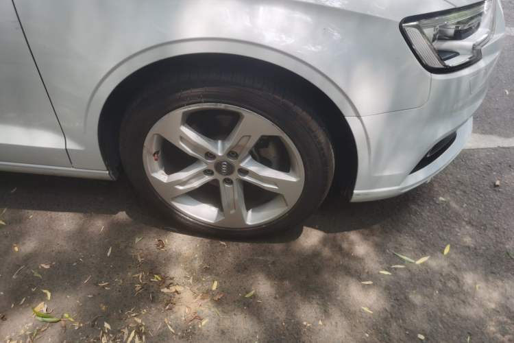 Used Audi A3 2020 Limousine 35 TFSI Ambition China VI Right Front Wheel Hub