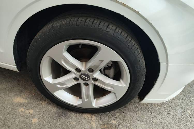 Used Audi A3 2020 Limousine 35 TFSI Ambition China VI Right Front Wheel Hub